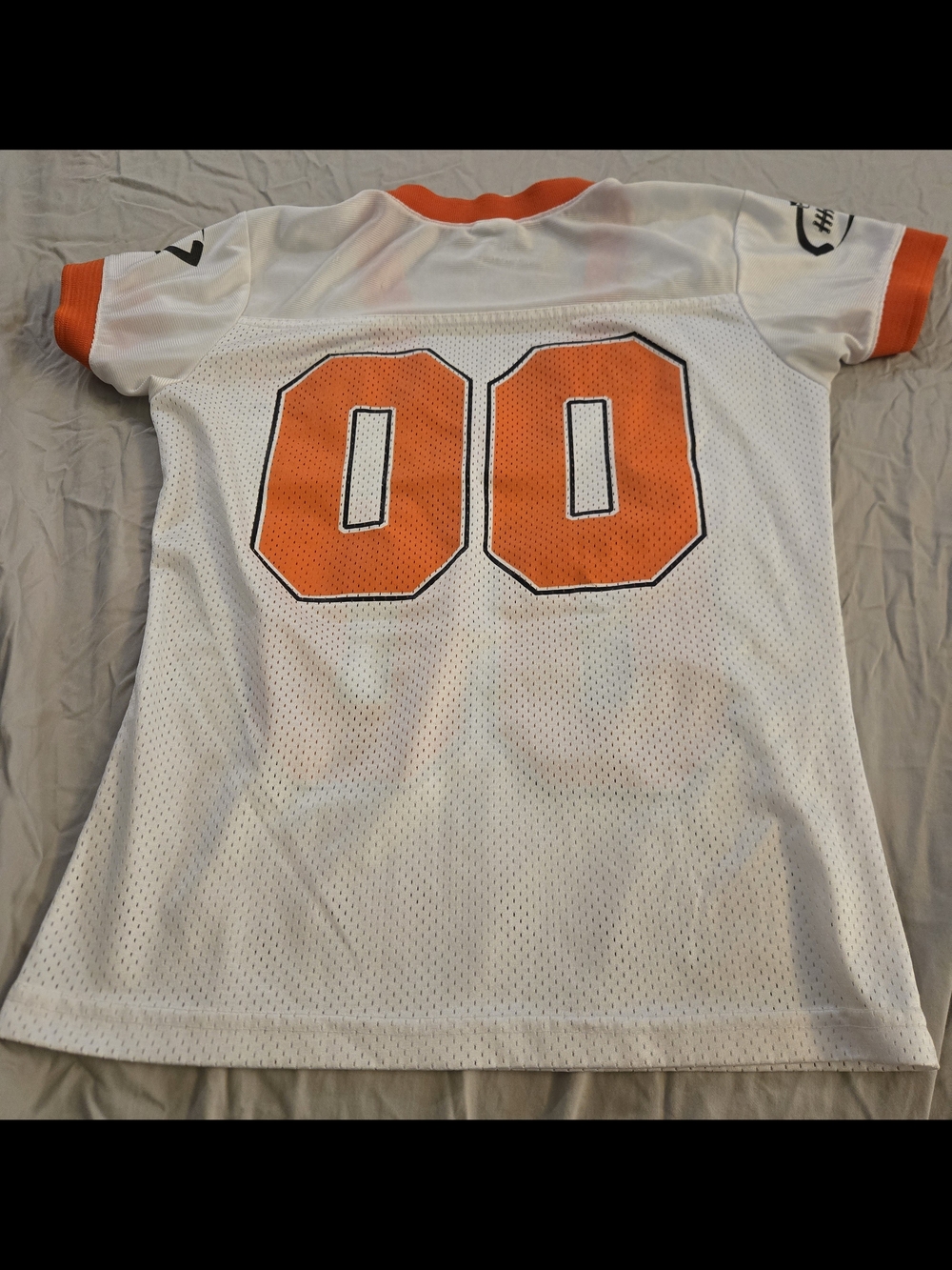 Vintage Women's Hooters Football Jersey - Large - Picture 2 of 4